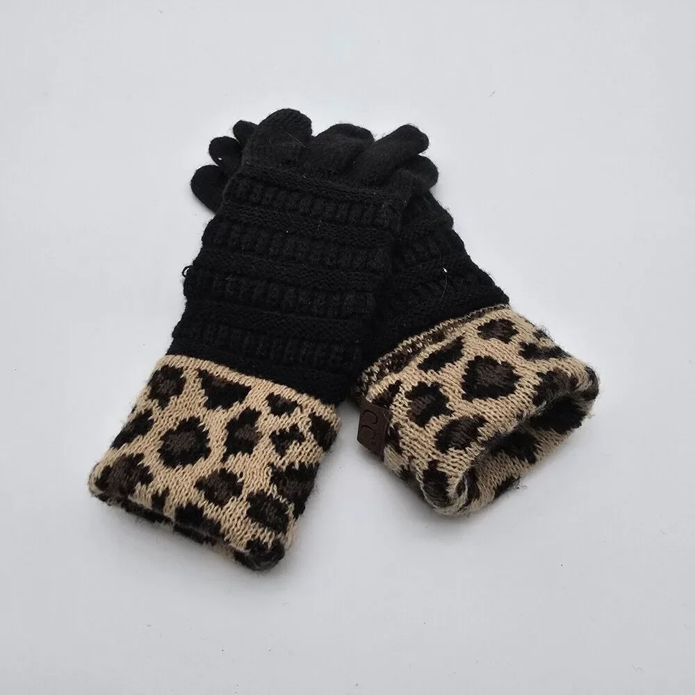 CC Exclusive Gloves Womens Black Leopard Cheetah Fleece Fur Lined Touch Screen